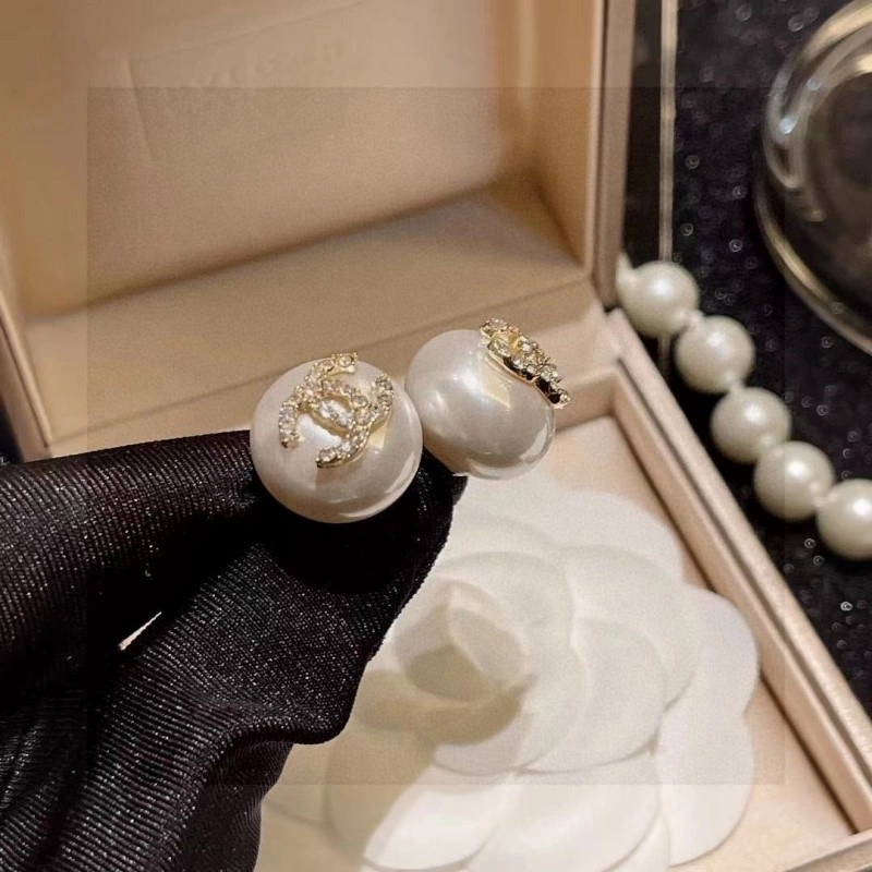 Supportive Chanel Earrings 219476
