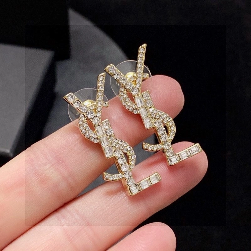 Chanel Earrings EyeCatching 219489