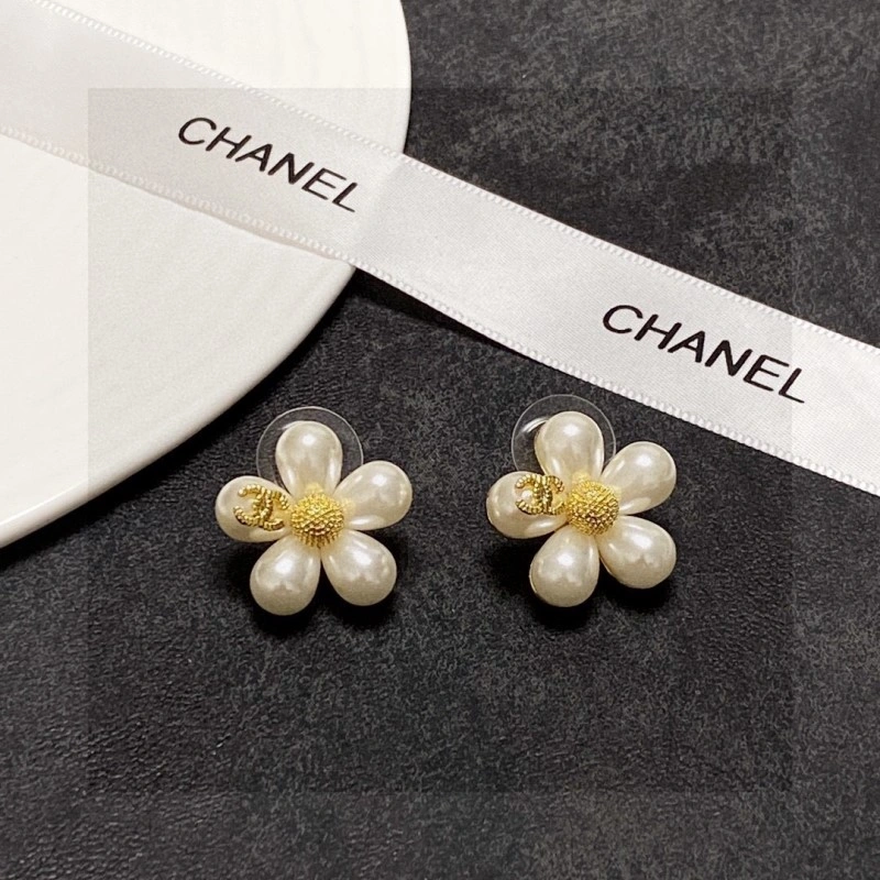 Chanel Earrings Neat 219491