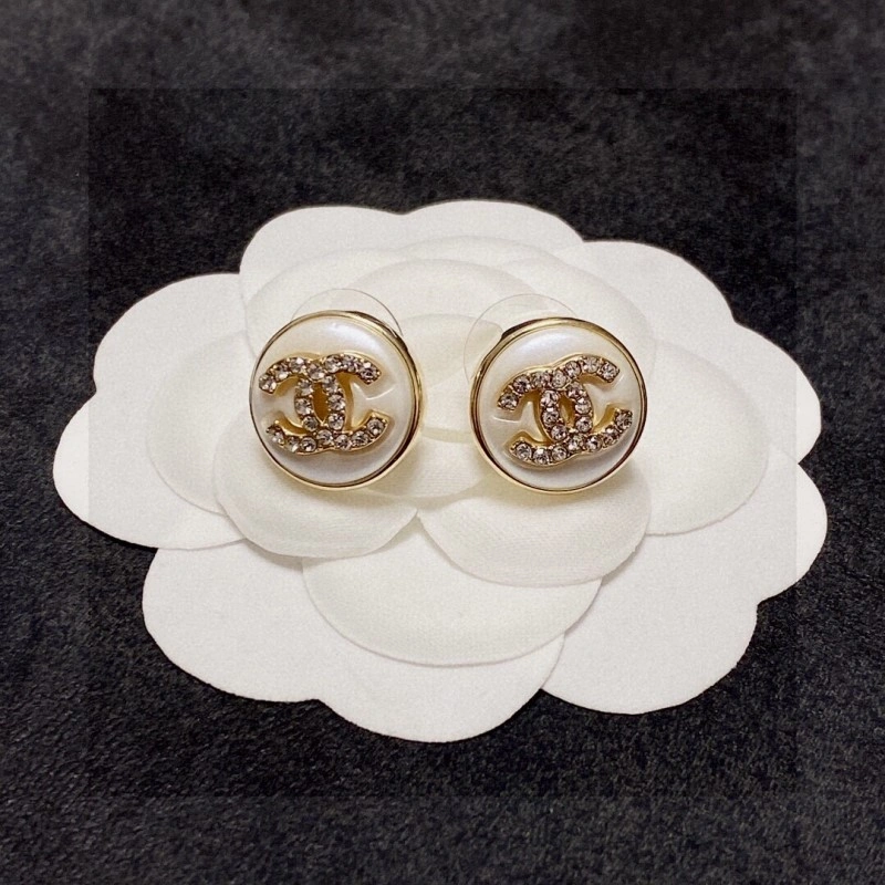Lightweight Chanel Earrings 219474