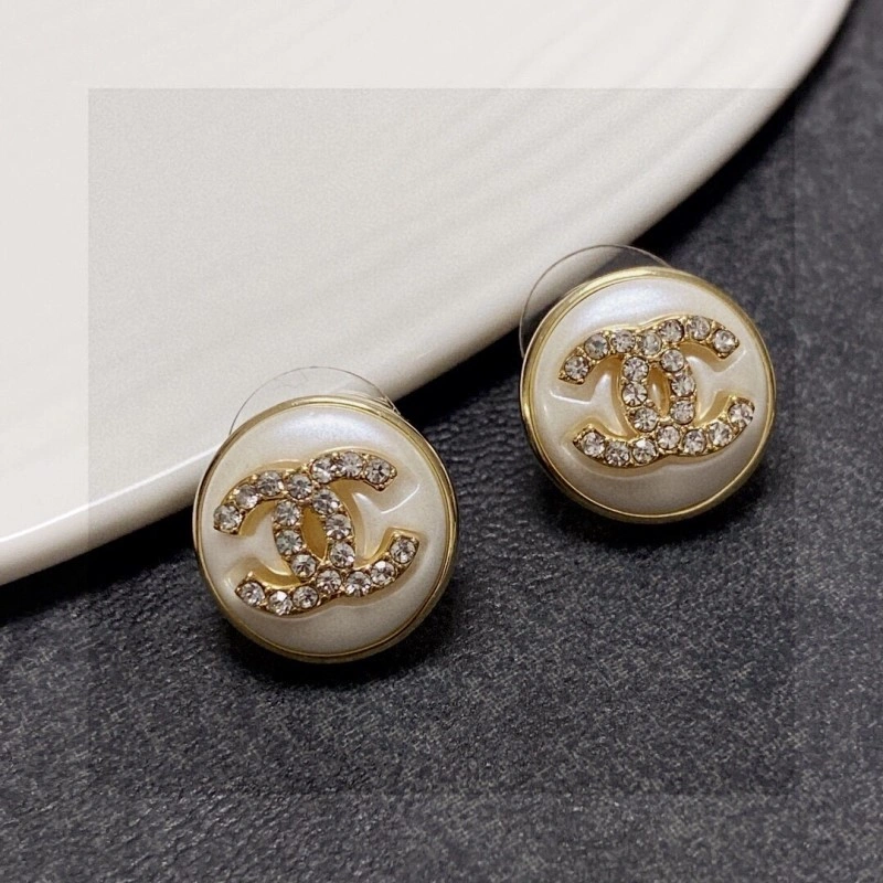 Lightweight Chanel Earrings 219474