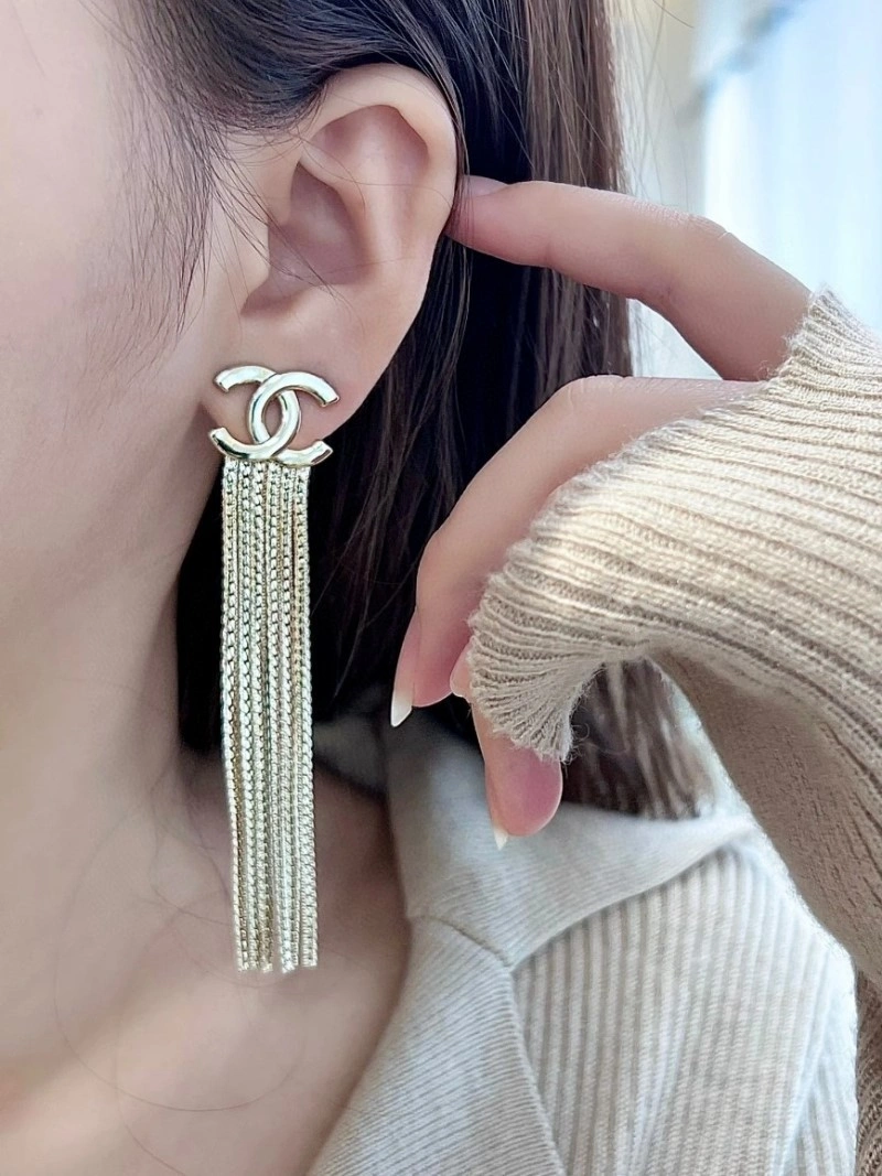 Cozy Chanel Earrings 219465