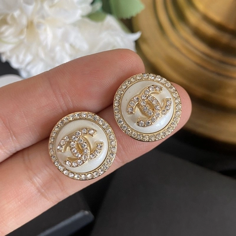 Chanel Earrings Compact 219464