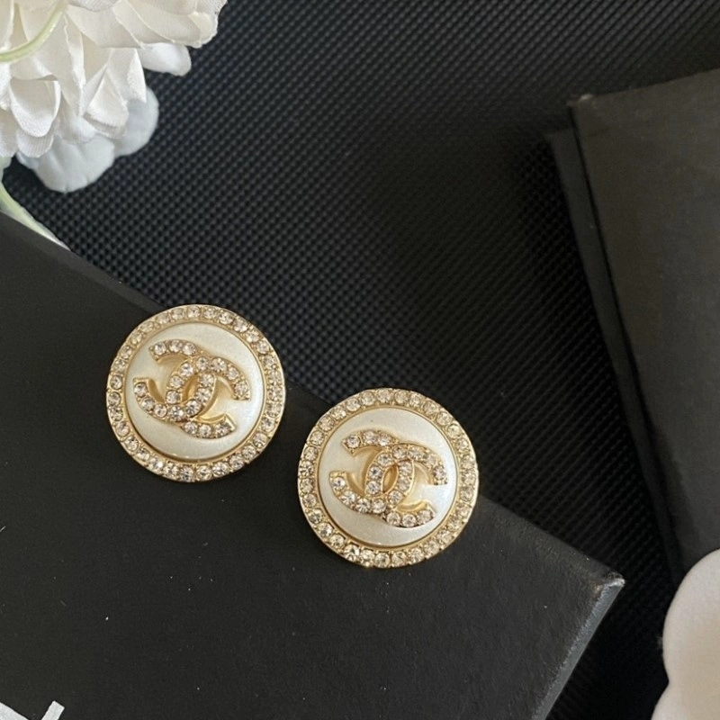 Chanel Earrings Compact 219464