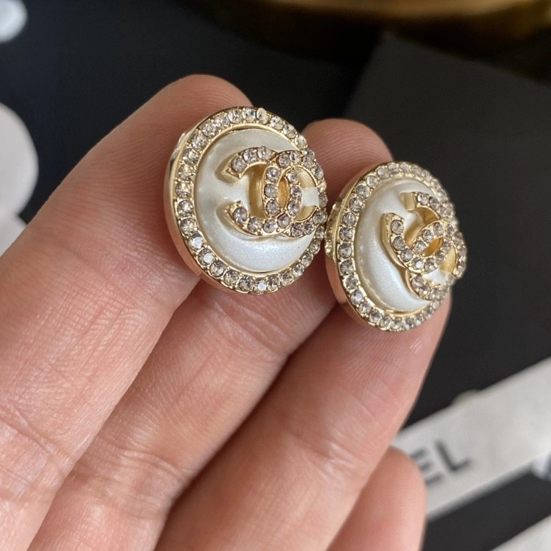 Chanel Earrings Compact 219464