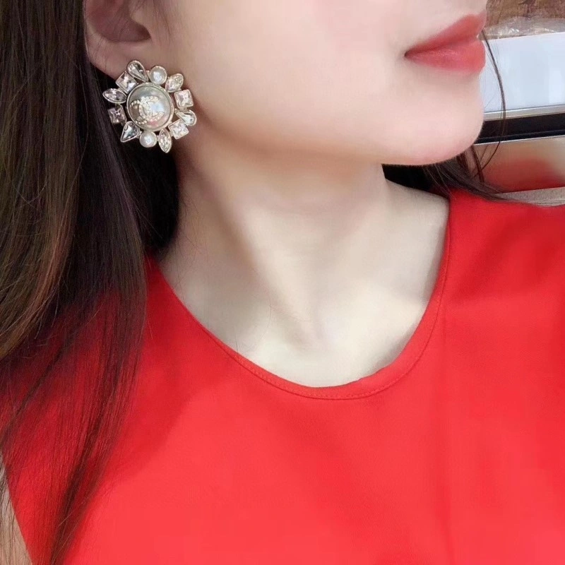 TechFriendly Chanel Earrings 219461