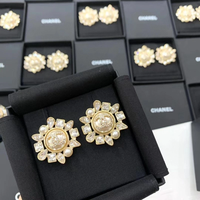 TechFriendly Chanel Earrings 219461