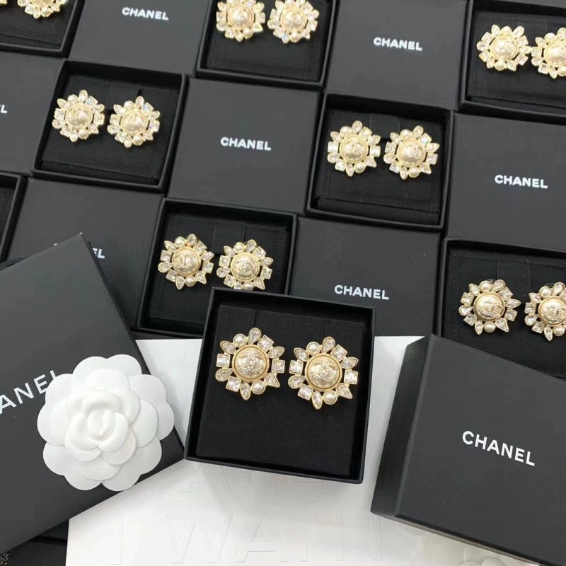 TechFriendly Chanel Earrings 219461