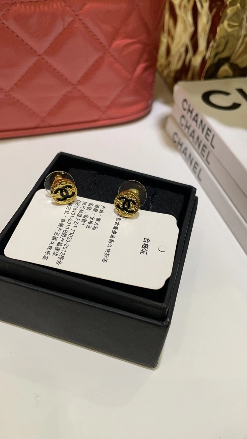 Fashionable Chanel Earrings 219481