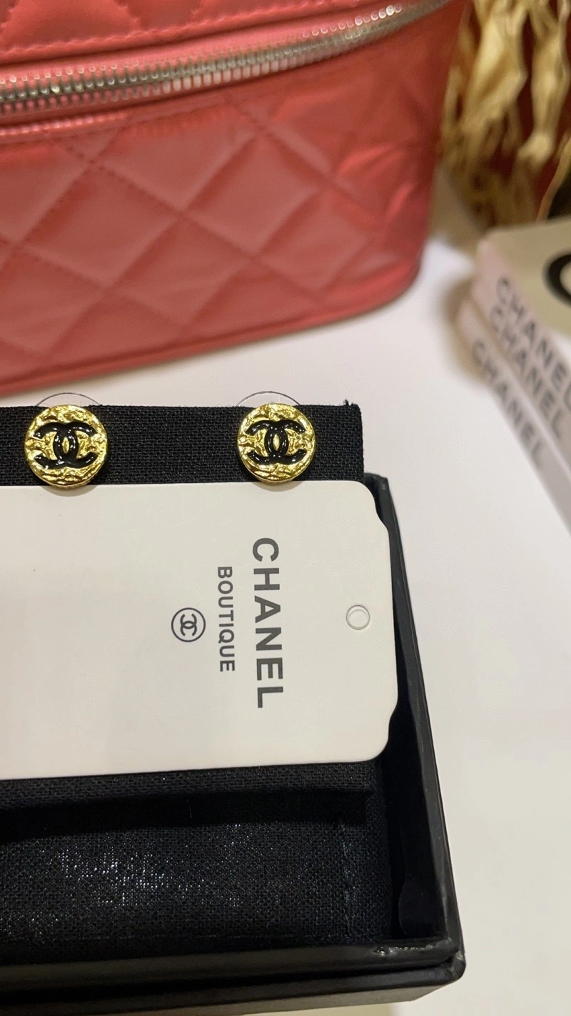 Fashionable Chanel Earrings 219481