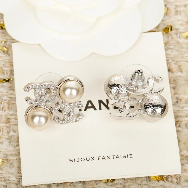 Chanel Earrings Sporty 219452