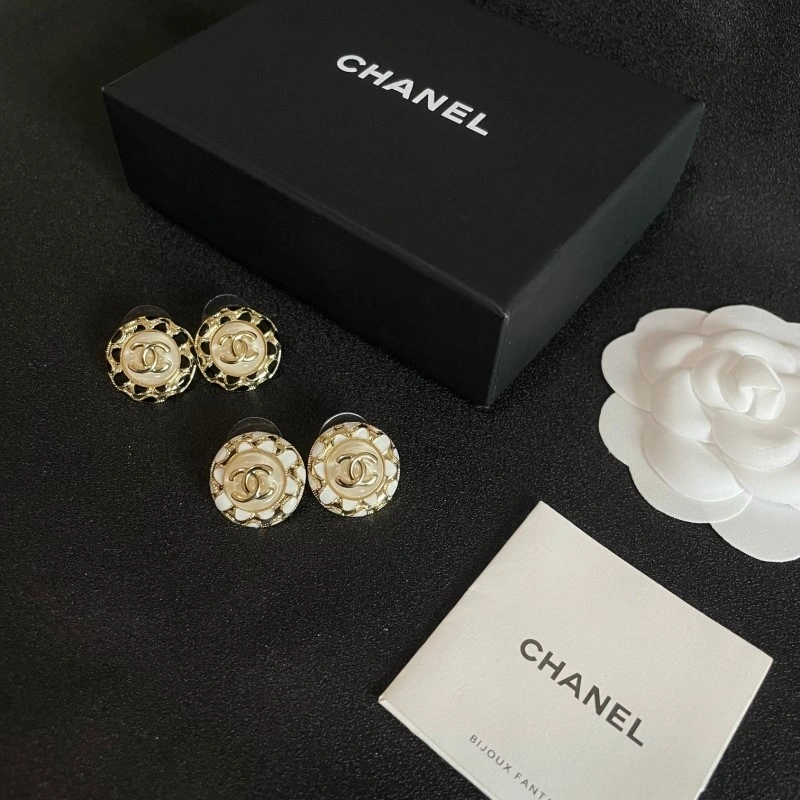 Sustainable Chanel Earrings 219444