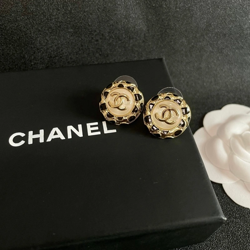 Sustainable Chanel Earrings 219444