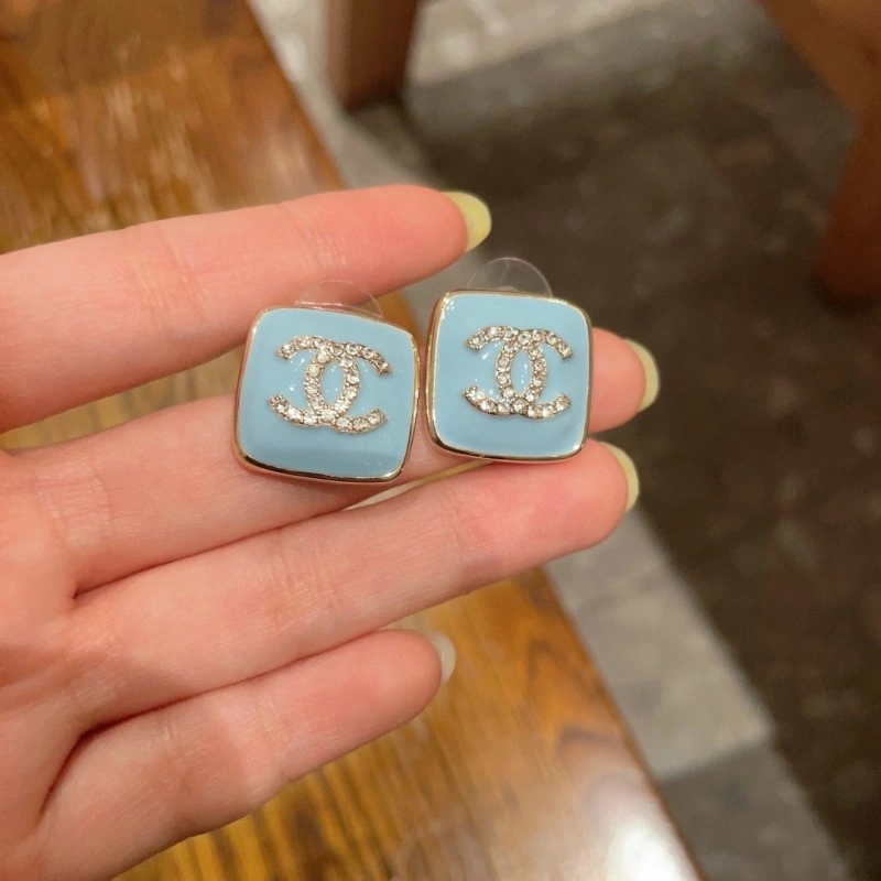Chanel Earrings Bold 219443