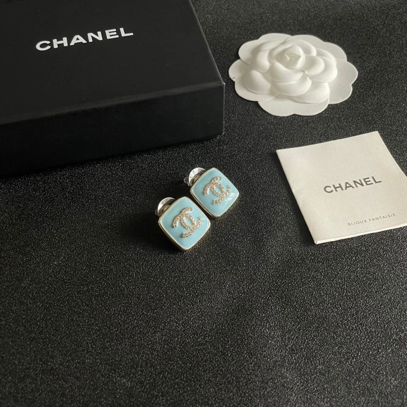 Chanel Earrings Bold 219443