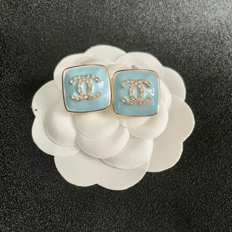 Chanel Earrings Bold 219443
