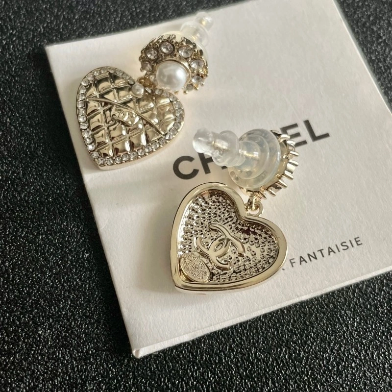 Chanel Earrings Supportive 219442
