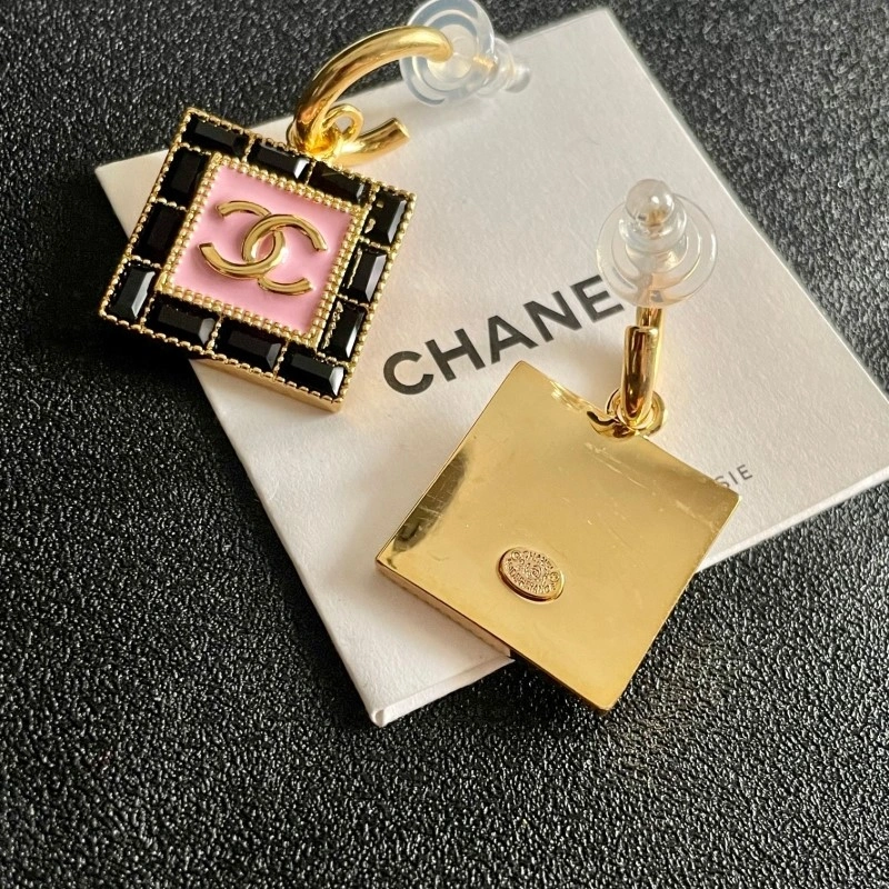 NewStyle Chanel Earrings 219422