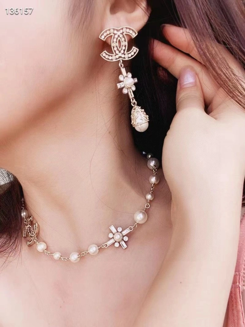 FreshLook Chanel Earrings 219423