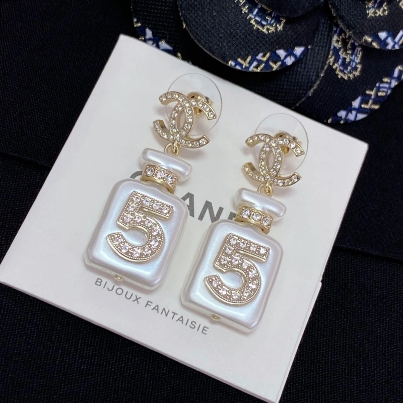 Snug Chanel Earrings 219419