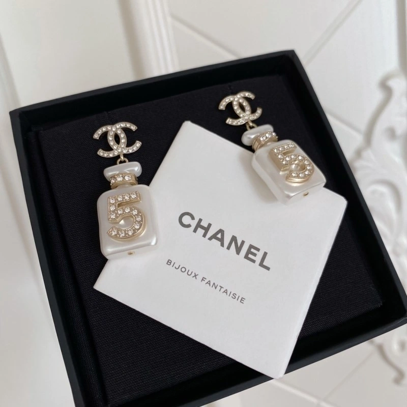 Snug Chanel Earrings 219419