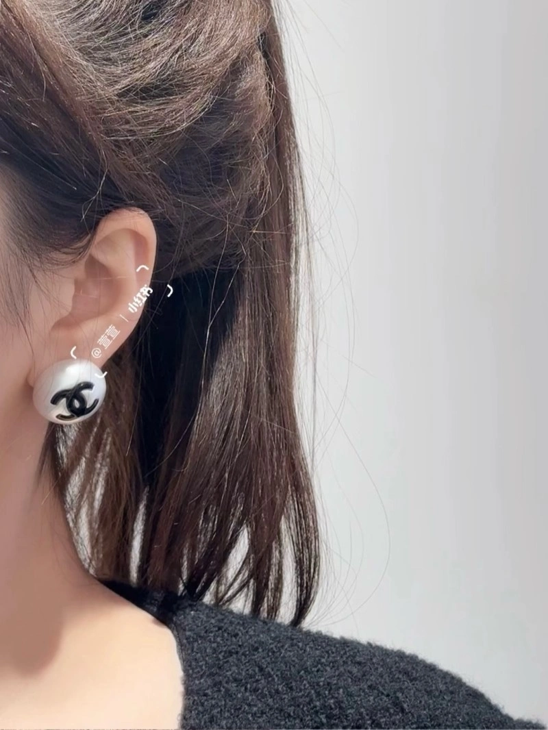 Affordable Chanel Earrings 219407