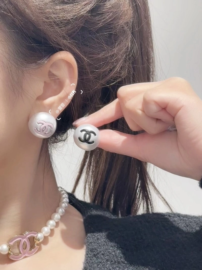 Affordable Chanel Earrings 219407