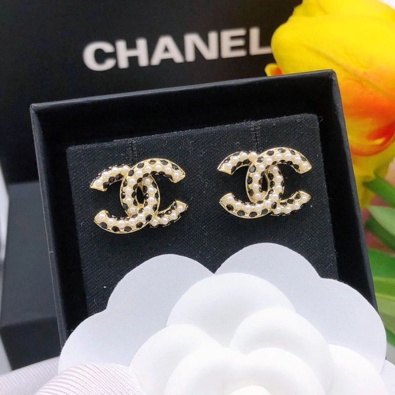 Durable Chanel Earrings 219392
