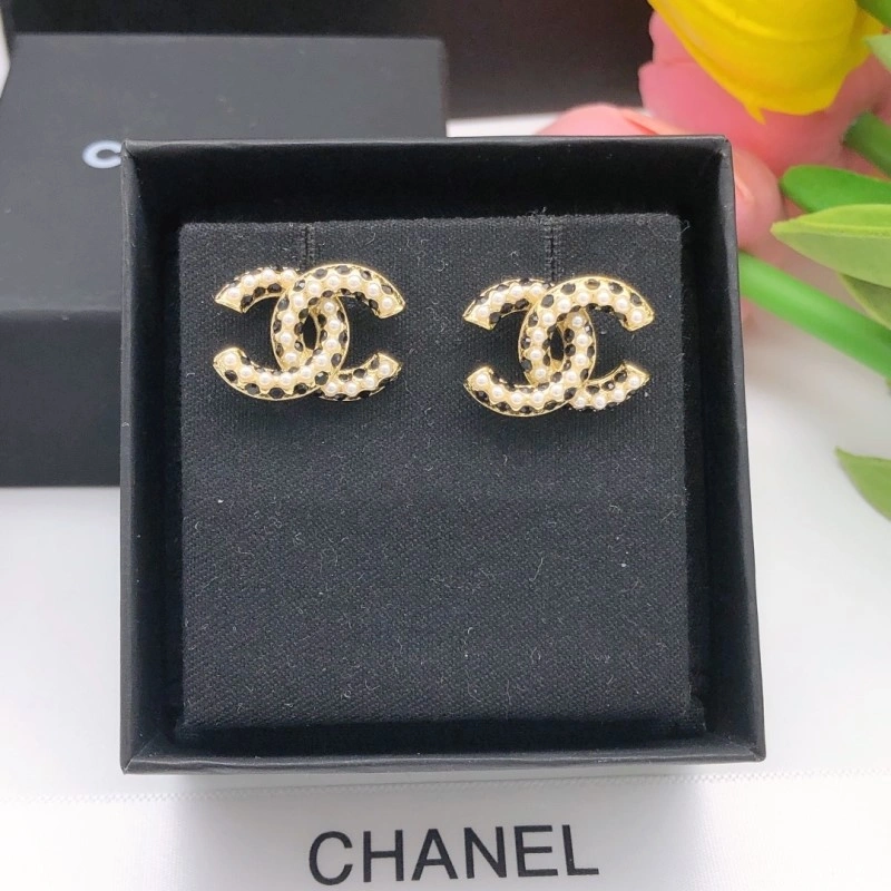 Durable Chanel Earrings 219392