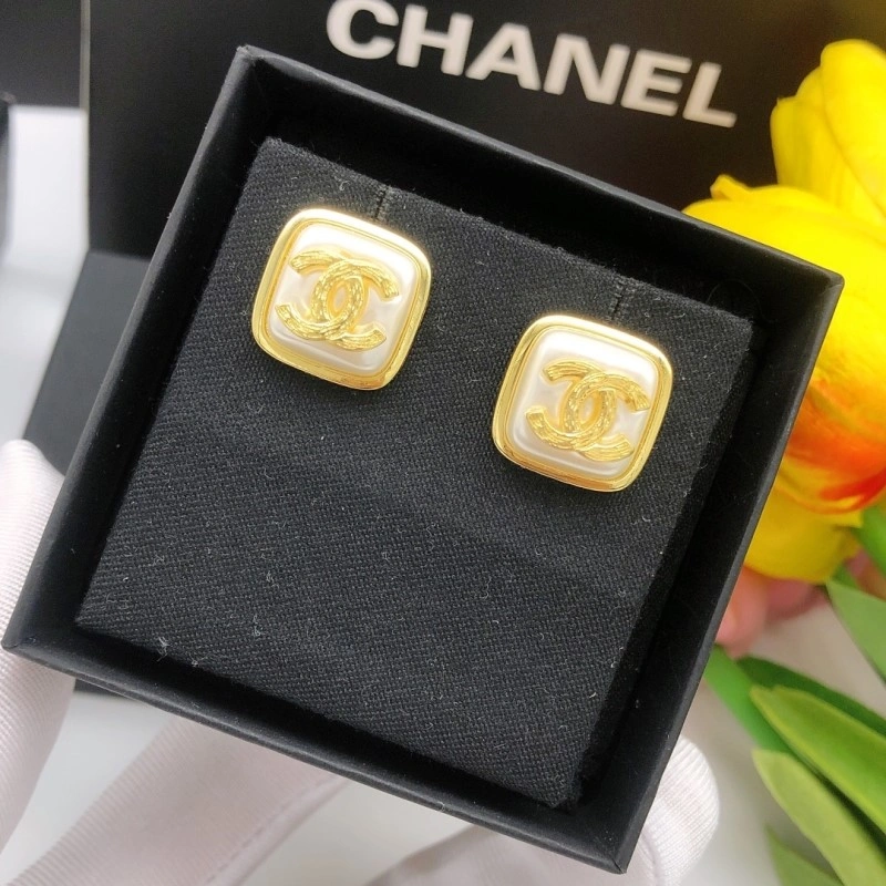 Classic Chanel Earrings 219380