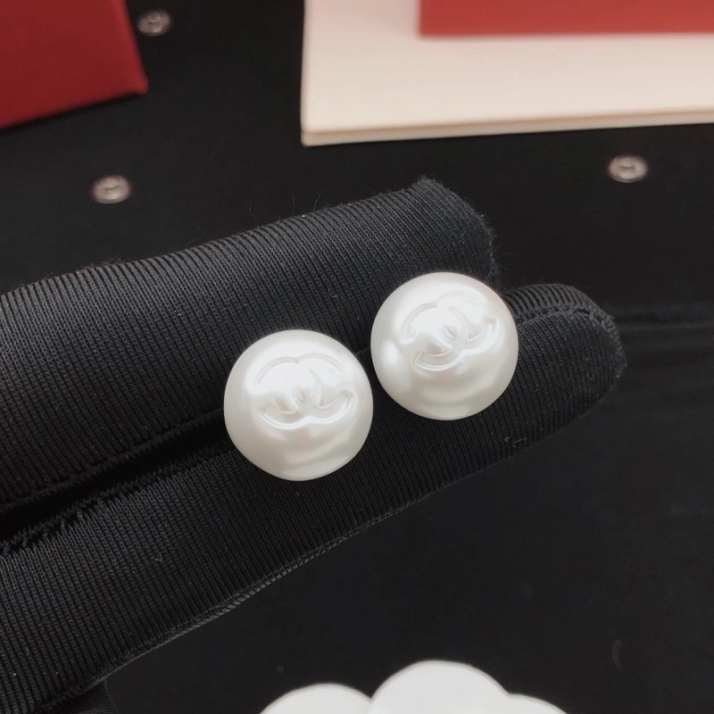 Chanel Earrings EasyMatch 219379