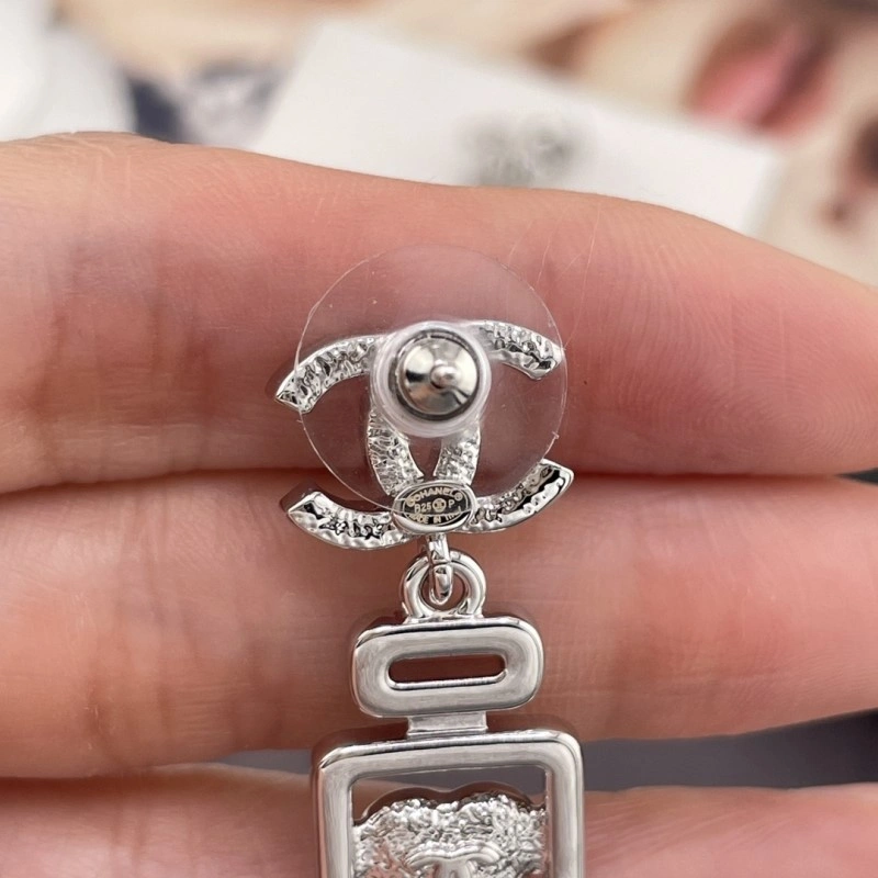 Chanel Earrings Practical 219386