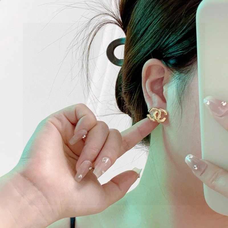 Effortless Chanel Earrings 219376