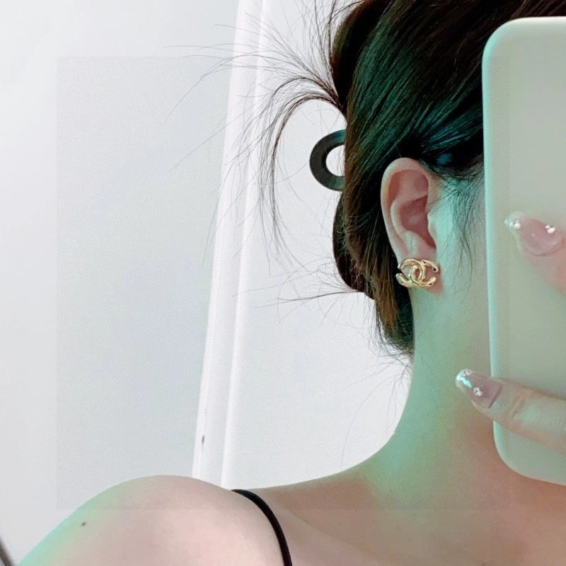 Effortless Chanel Earrings 219376