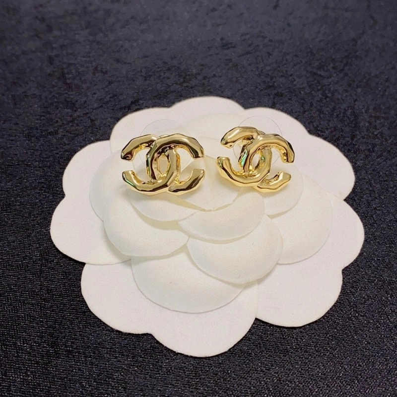 Effortless Chanel Earrings 219376