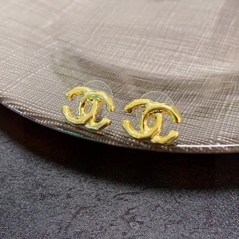 Effortless Chanel Earrings 219376