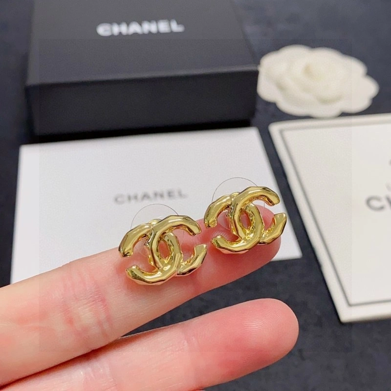 Effortless Chanel Earrings 219376