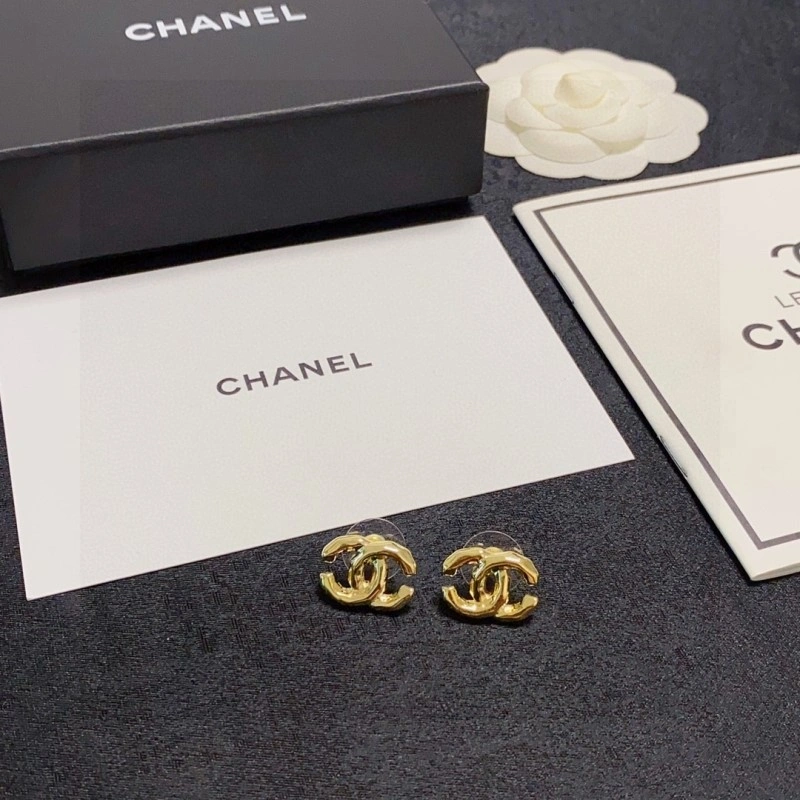 Effortless Chanel Earrings 219376