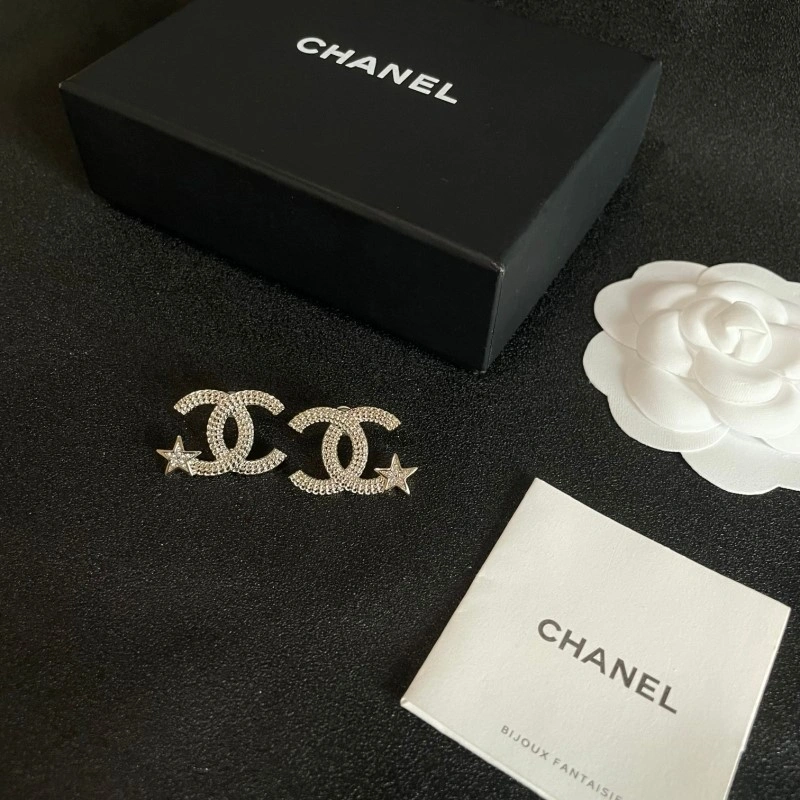 Chanel Earrings Lightweight 219373