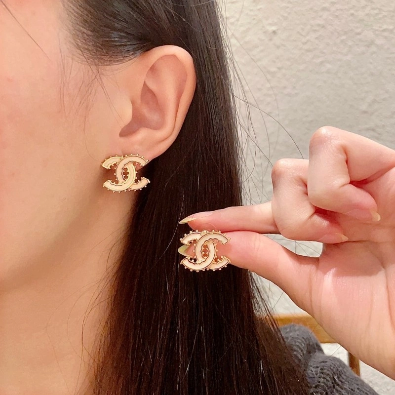 Chanel Earrings Refined 219430