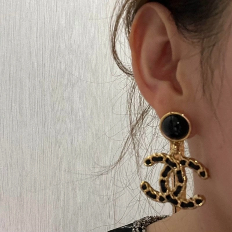 Chanel Earrings Elegant 219345