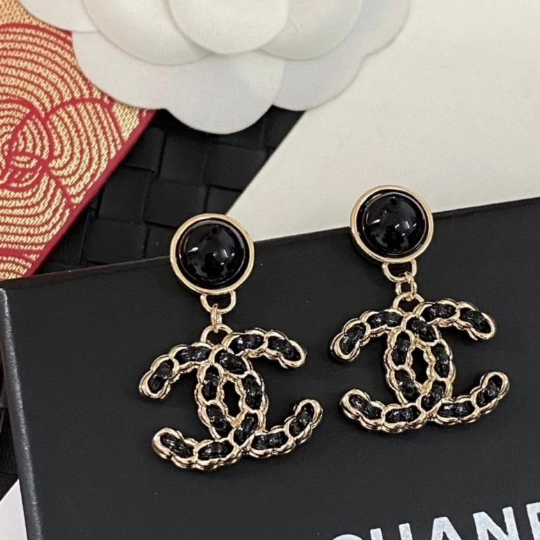 Chanel Earrings Elegant 219345