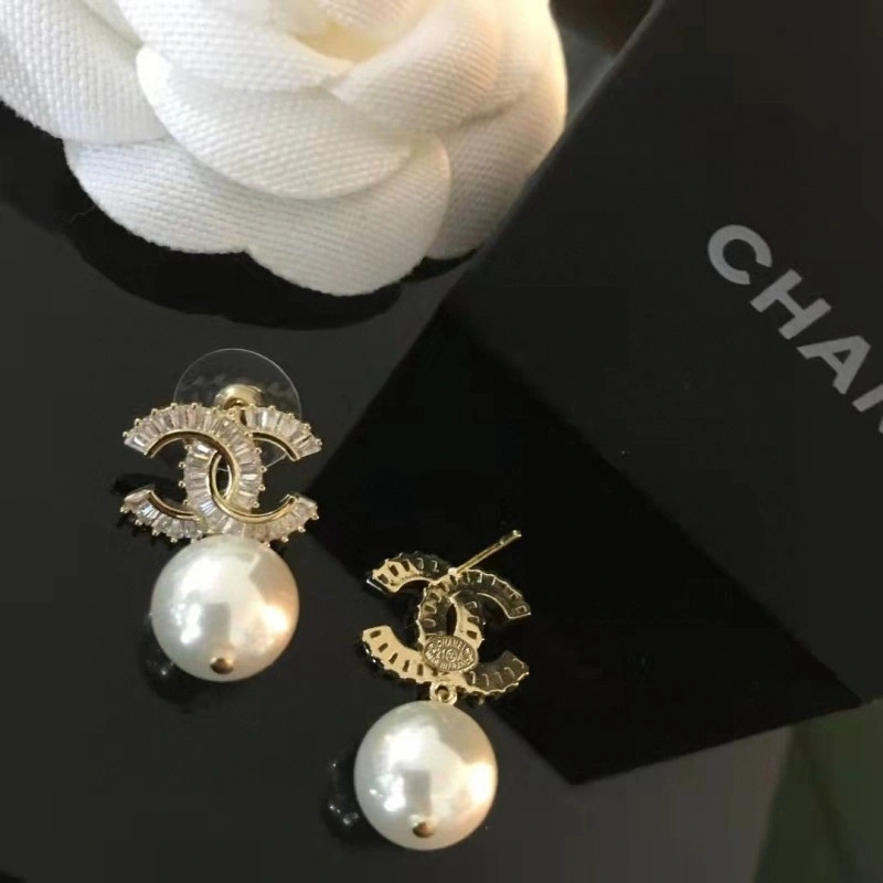 Chanel Earrings FreshLook 219347