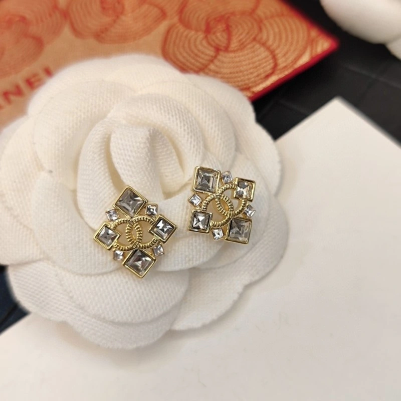 Versatile Chanel Earrings 219365