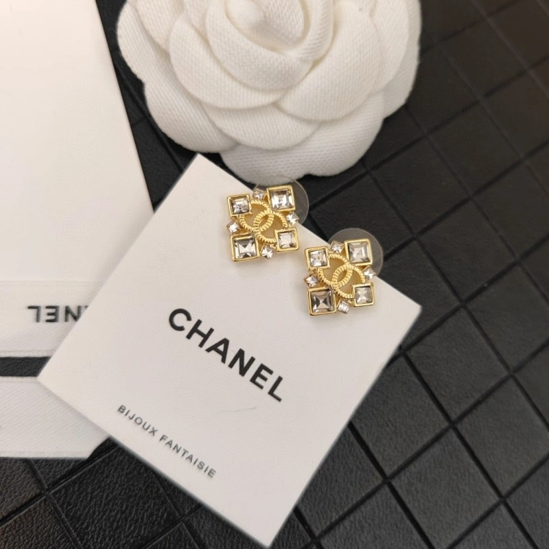 Versatile Chanel Earrings 219365