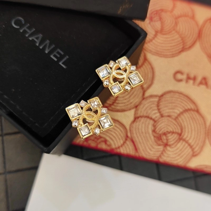 Versatile Chanel Earrings 219365
