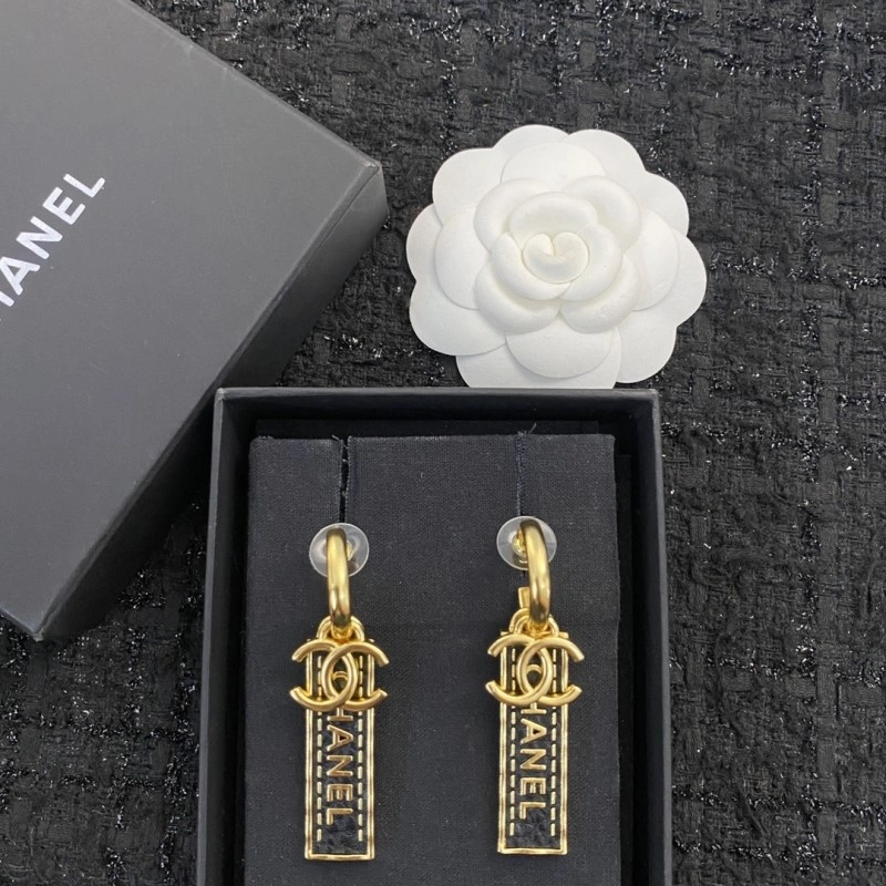 Chanel Earrings Youthful 219360