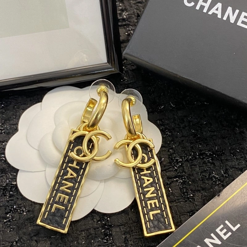 Chanel Earrings Youthful 219360