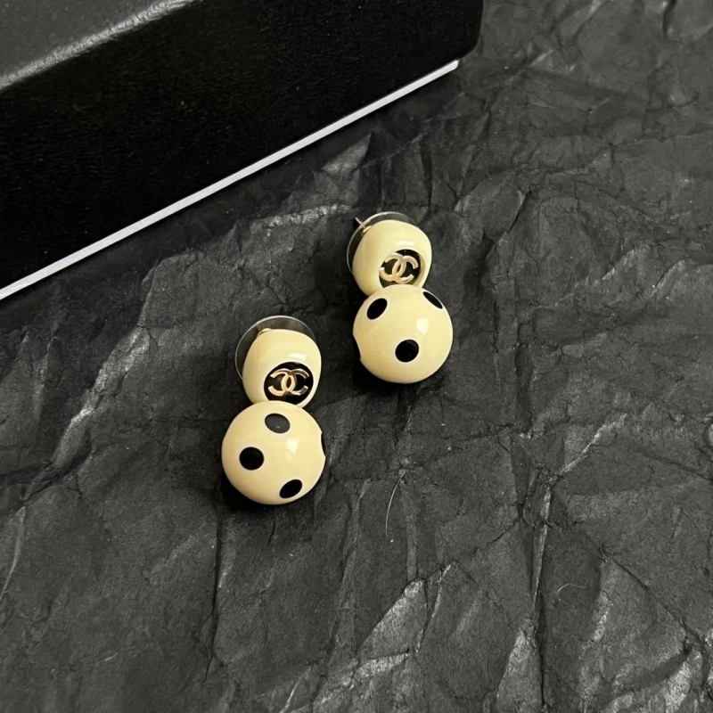 Chanel Earrings ModernLook 219352