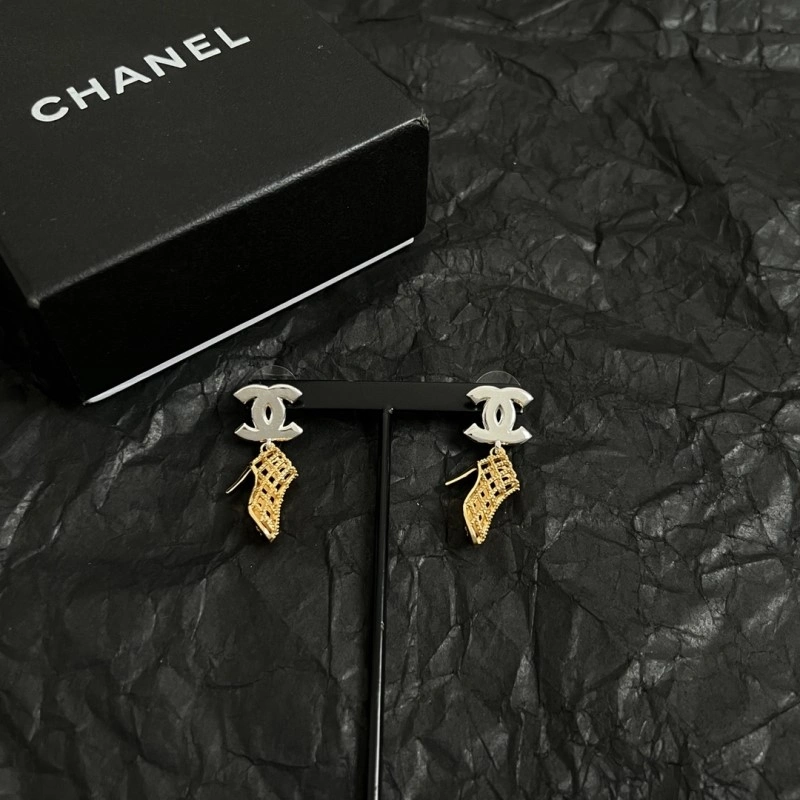 Seasonal Chanel Earrings 219361